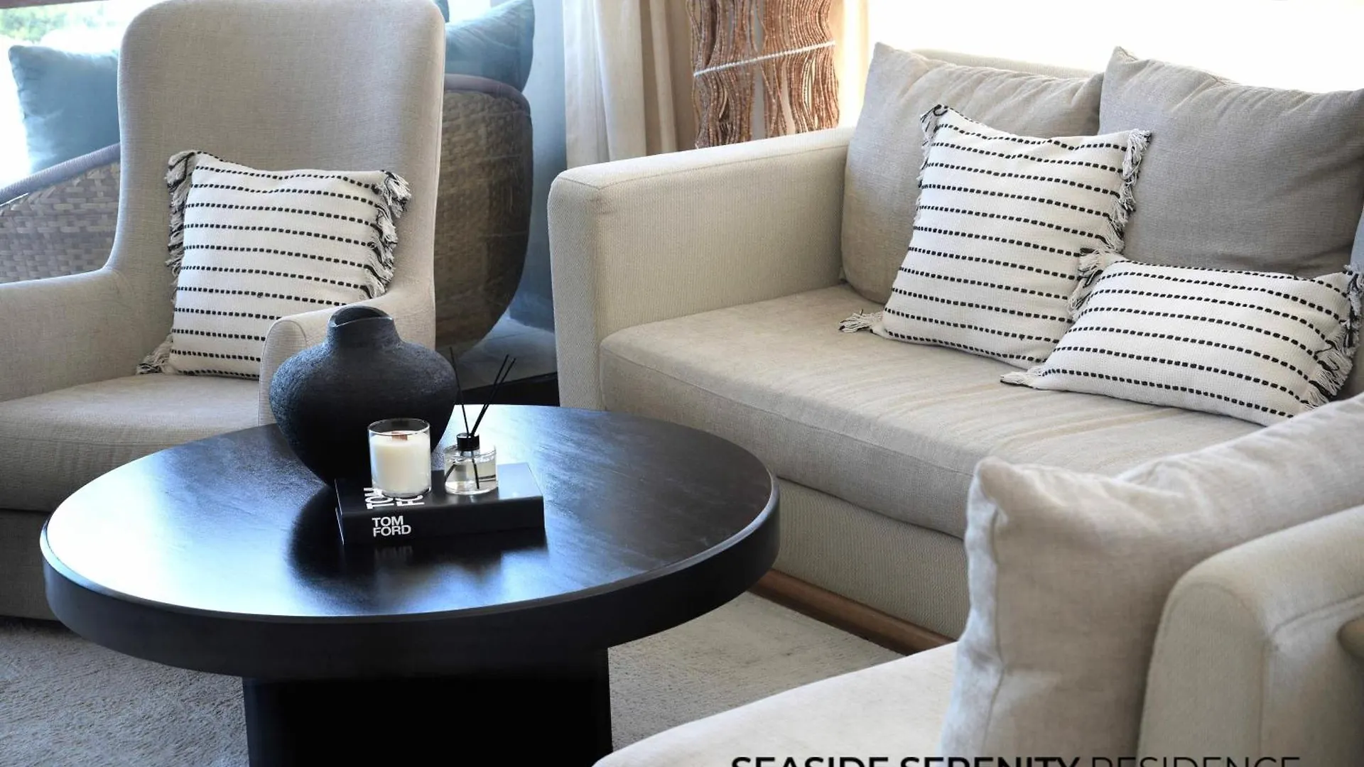 Seaside Serenity Residence - 2 Bedroom Apartment With Beach Access Da Nang Vietnam