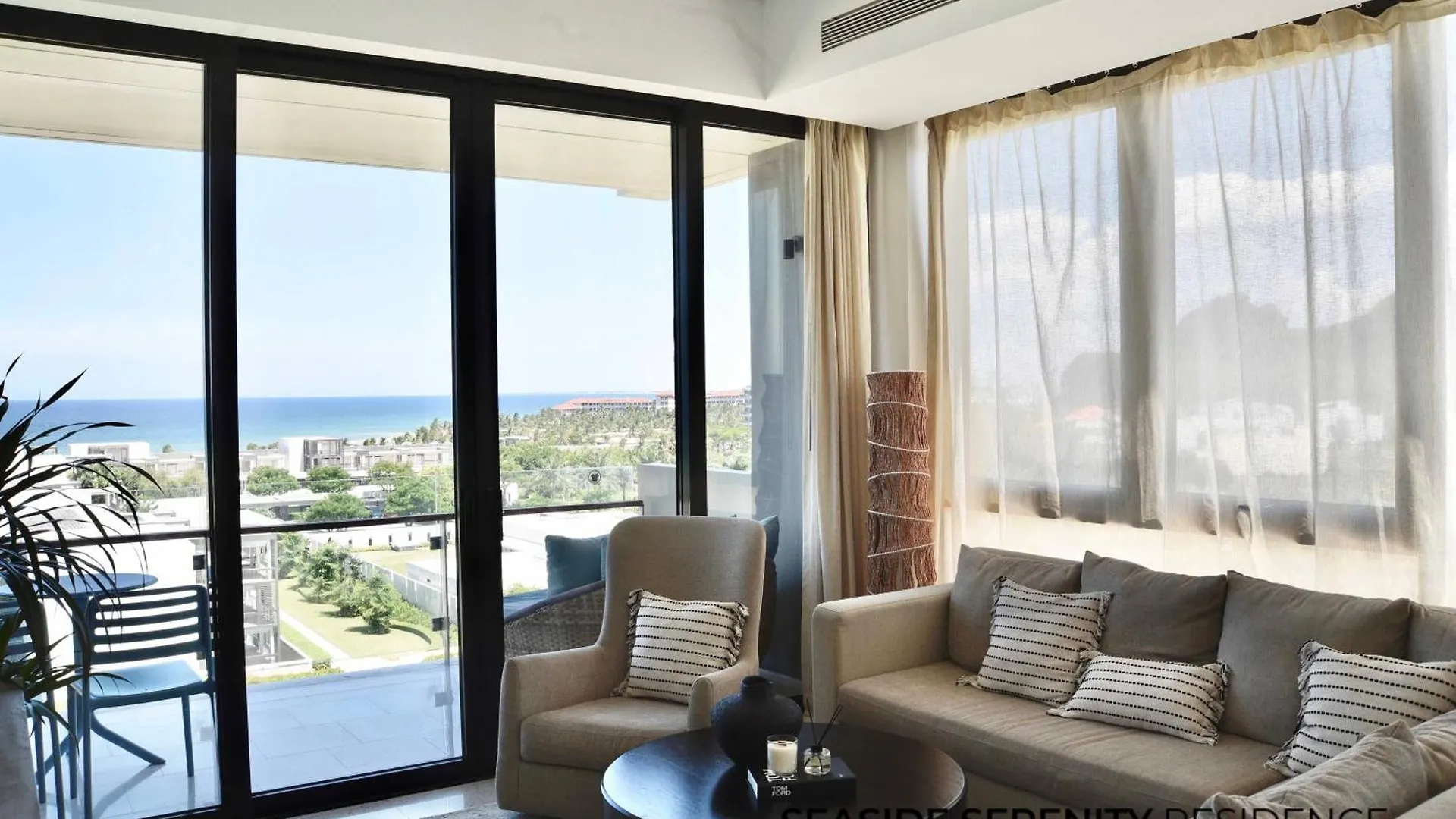 Seaside Serenity Residence - 2 Bedroom Apartment With Beach Access Da Nang 0*,  Vietnam